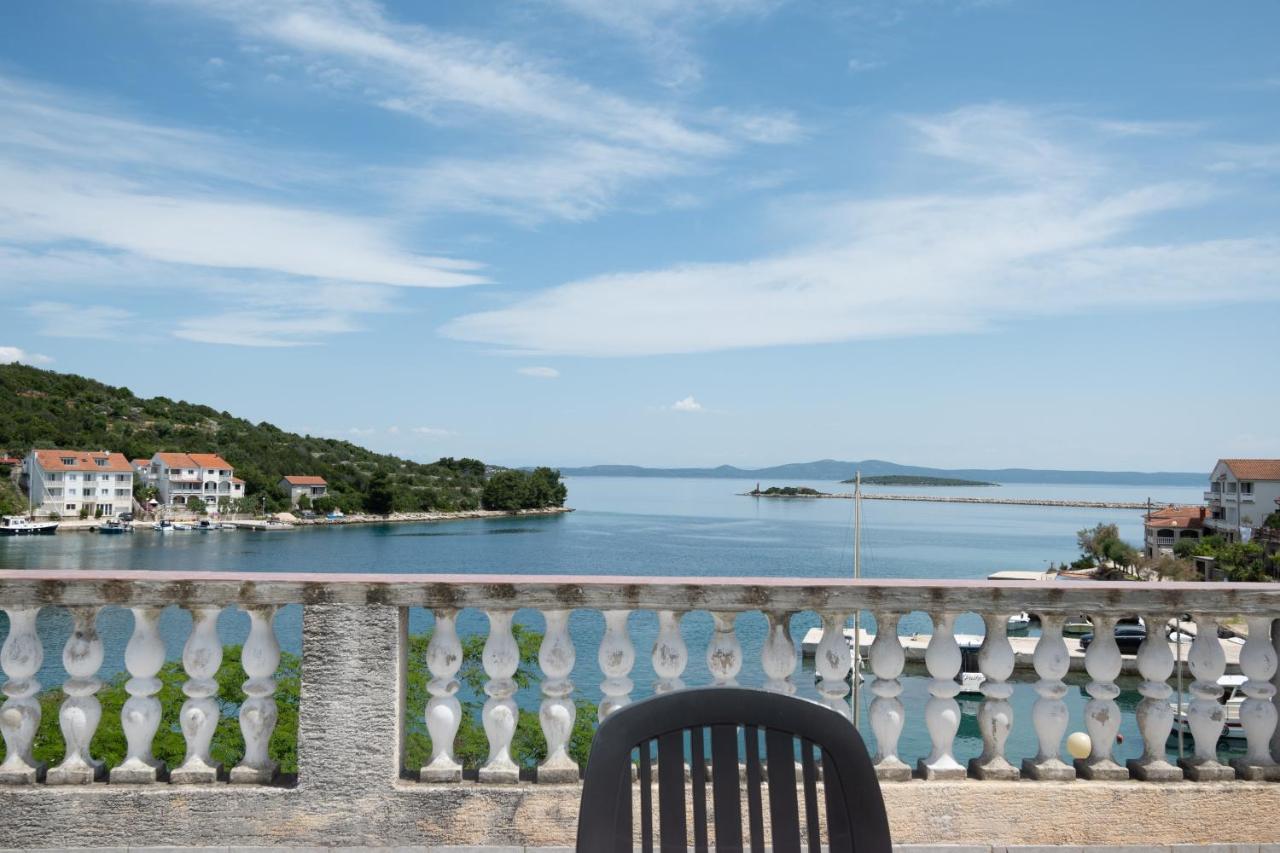 Apartments By The Sea Zaglav, Dugi Otok - 17788 Sali Buitenkant foto